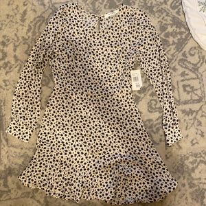 White long sleeve dress with little black flowers